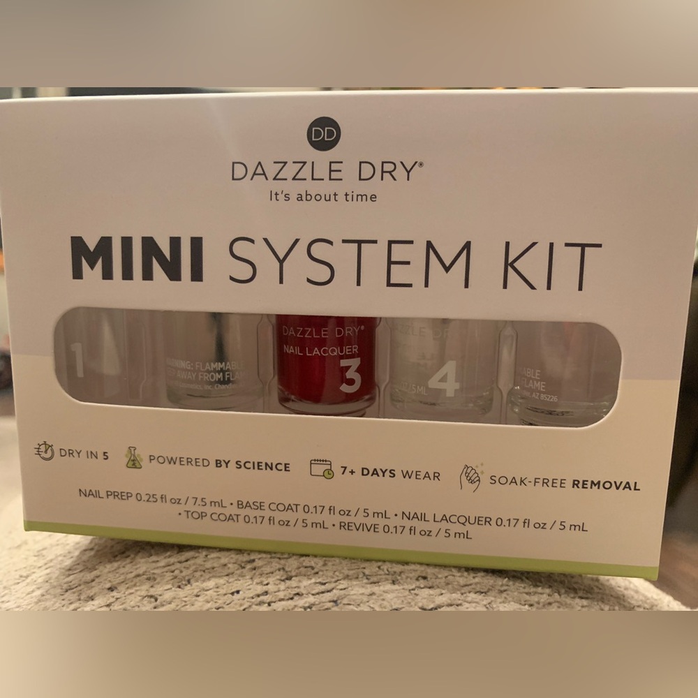 Dazzle Dry Mini System Kit with High Velocity Red Polish